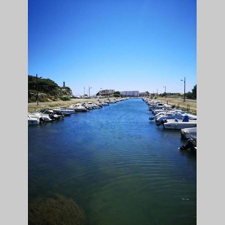 Appartement Calme Entre Terre Et Mer Proche Plage 弗勒里 外观 照片