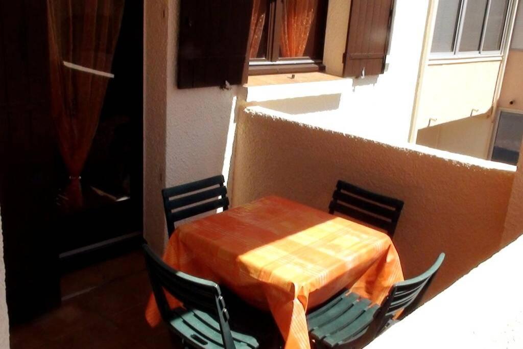Appartement Calme Entre Terre Et Mer Proche Plage 弗勒里 外观 照片
