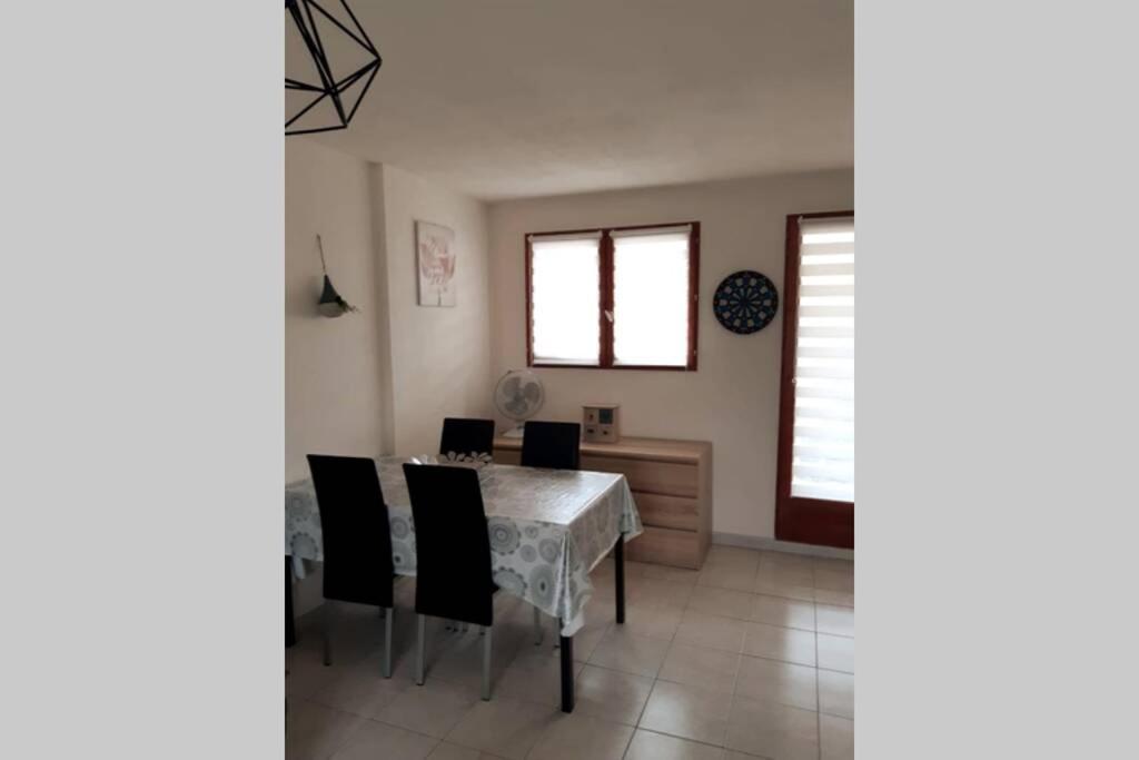 Appartement Calme Entre Terre Et Mer Proche Plage 弗勒里 外观 照片