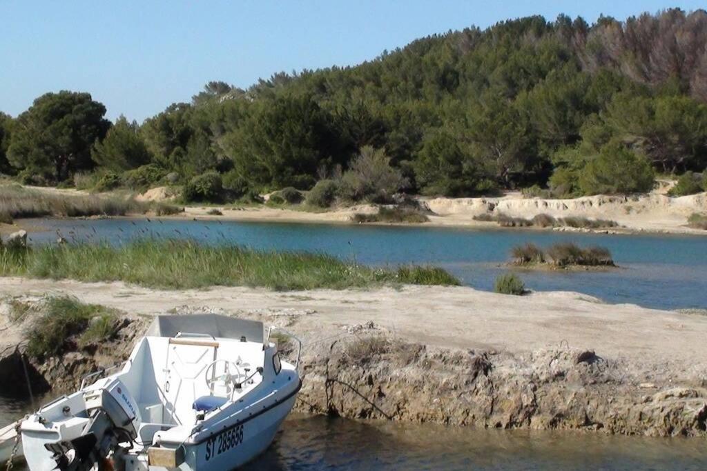 Appartement Calme Entre Terre Et Mer Proche Plage 弗勒里 外观 照片