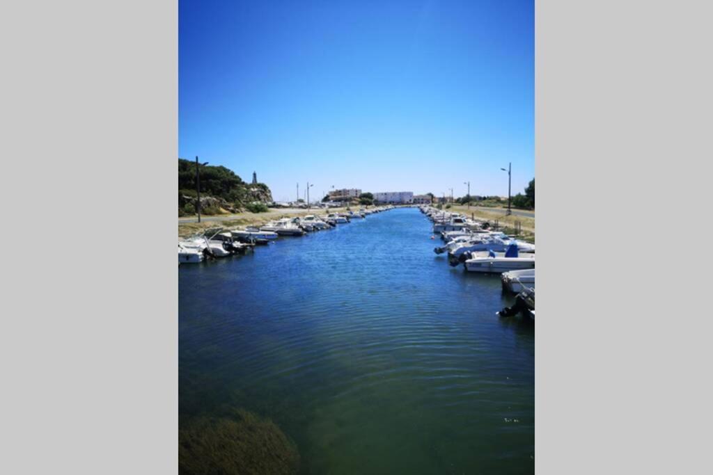 Appartement Calme Entre Terre Et Mer Proche Plage 弗勒里 外观 照片